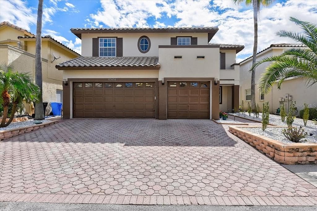 10636 HATTERAS DRIVE TAMPA, FL 33615
