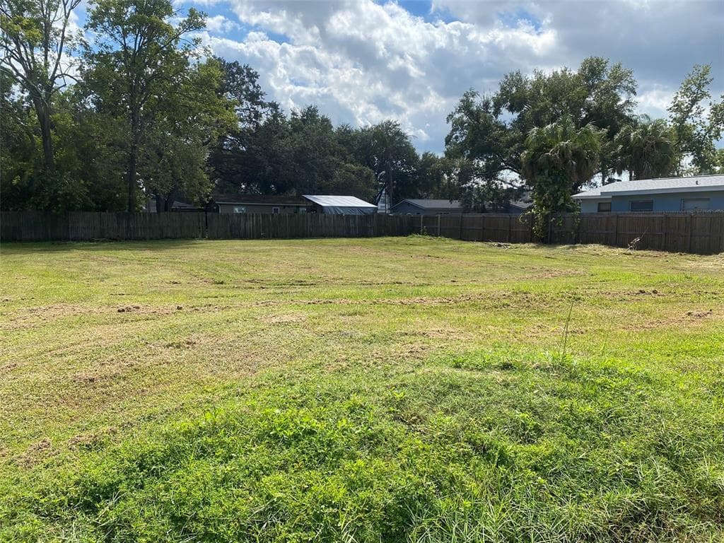 3242 ROXBOROUGH AVENUE CLEARWATER, FL 33762