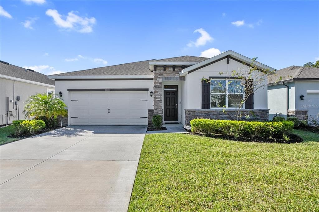 1102 MANZANAR PLACE WESLEY CHAPEL, FL 33543