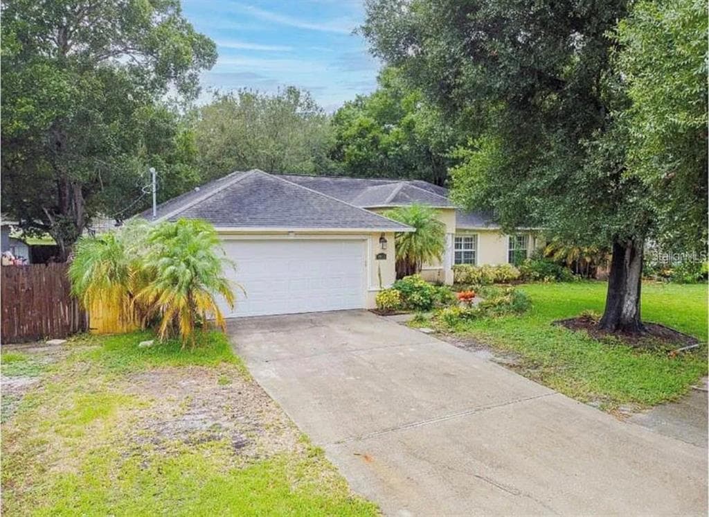 4914 N MENDENHALL DRIVE TAMPA, FL 33603