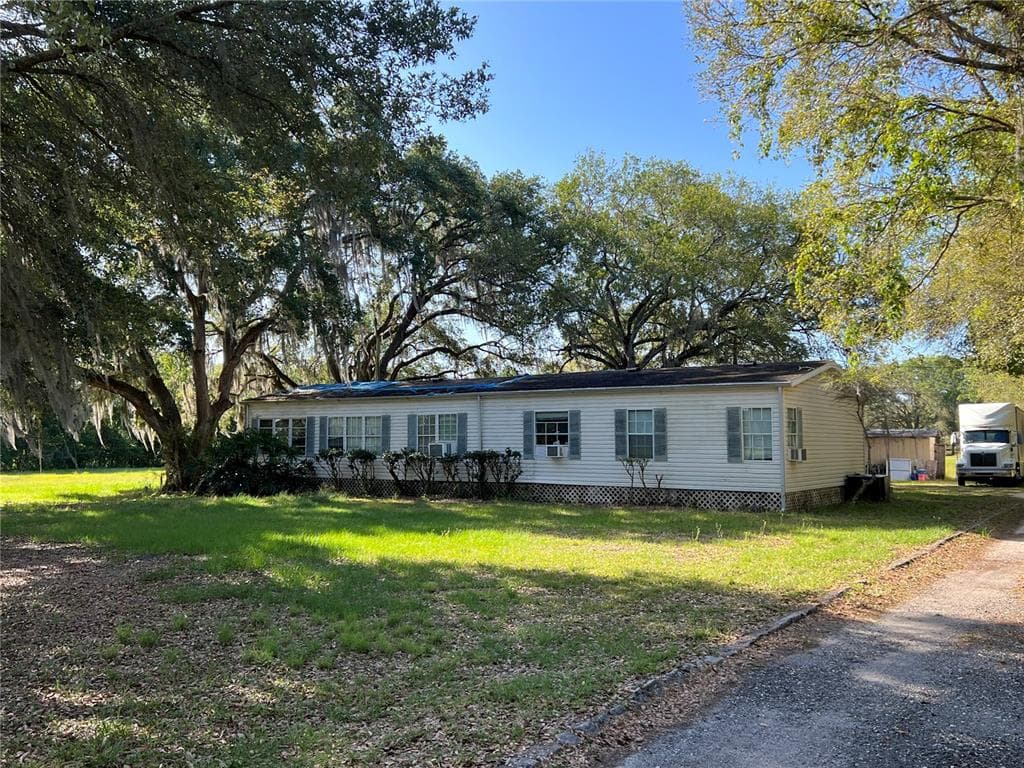 4503 BRUTON ROAD PLANT CITY, FL 33565