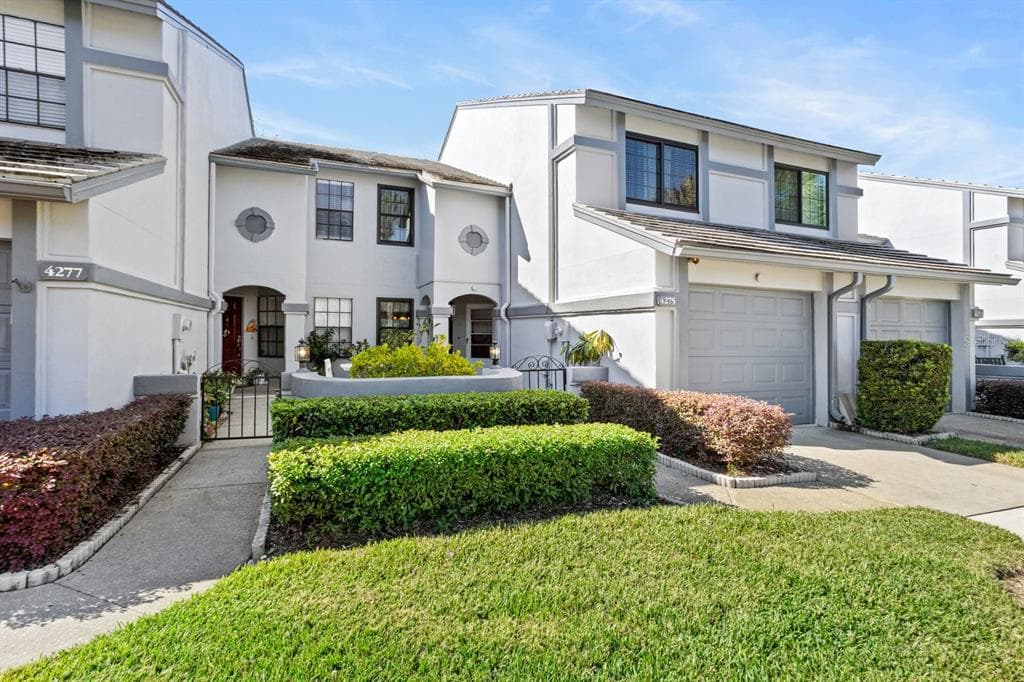 4275 BRENTWOOD PARK CIRCLE TAMPA, FL 33624