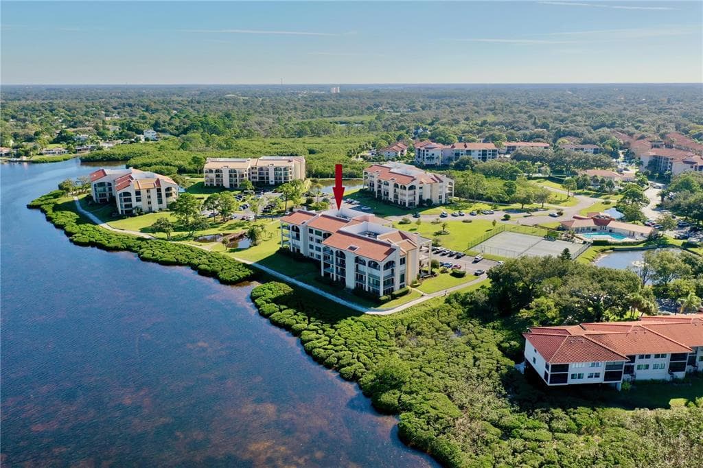 448 MARINER DRIVE TARPON SPRINGS, FL 34689
