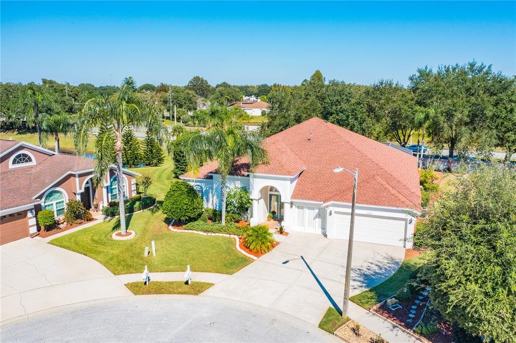 22711 LAURELDALE DRIVE LUTZ, FL 33549