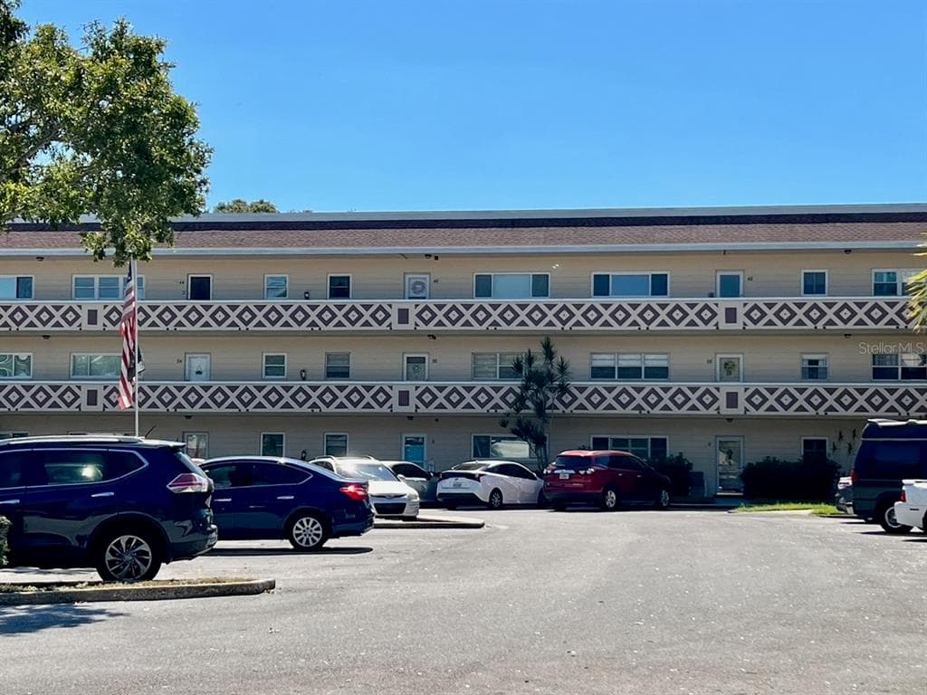 2384 TAHITIAN LANE UNIT 28 CLEARWATER, FL 33763