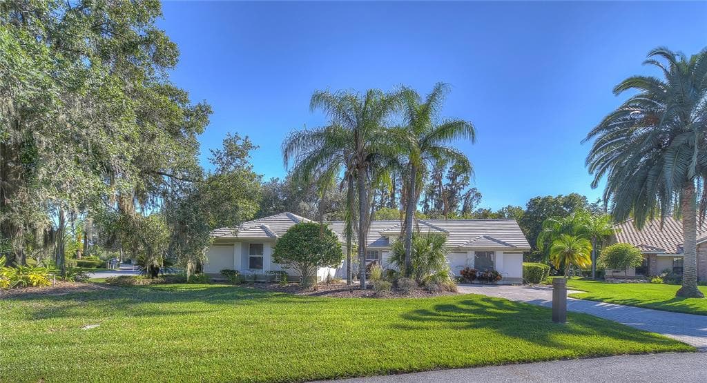 5129 PINELAKE ROAD WESLEY CHAPEL, FL 33543