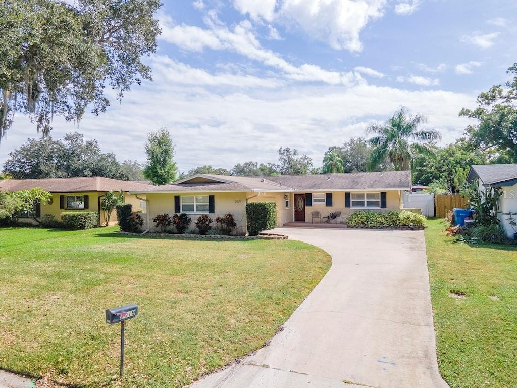 2019 PINEHURST DRIVE CLEARWATER, FL 33763
