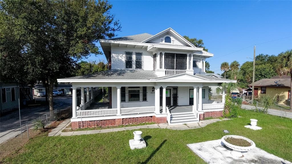 2822 N NEBRASKA AVENUE TAMPA, FL 33602