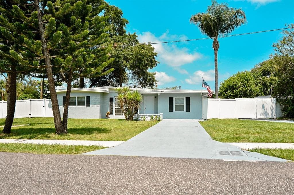 7374 ROYAL PALM DRIVE NEW PORT RICHEY, FL 34652