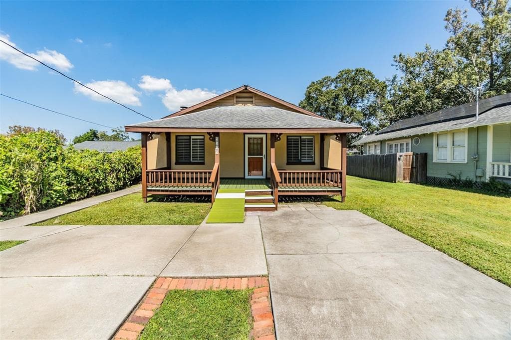 9479 ALSTON DRIVE LARGO, FL 33773
