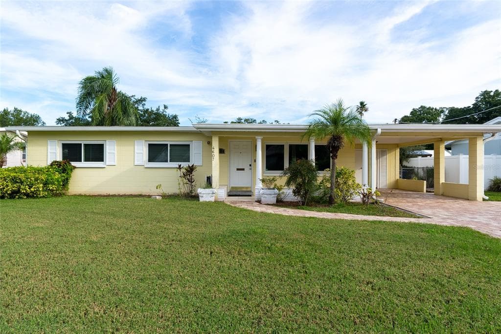 4607 W BAY COURT AVENUE TAMPA, FL 33611