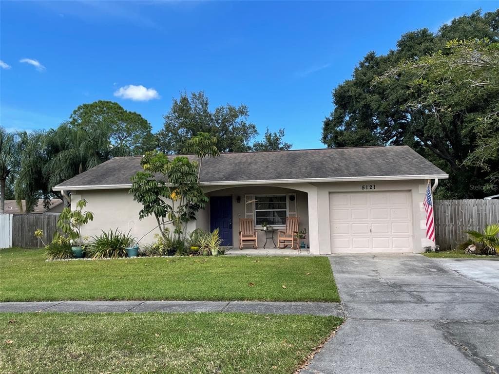 5121 CHATSWORTH AVENUE TAMPA, FL 33625
