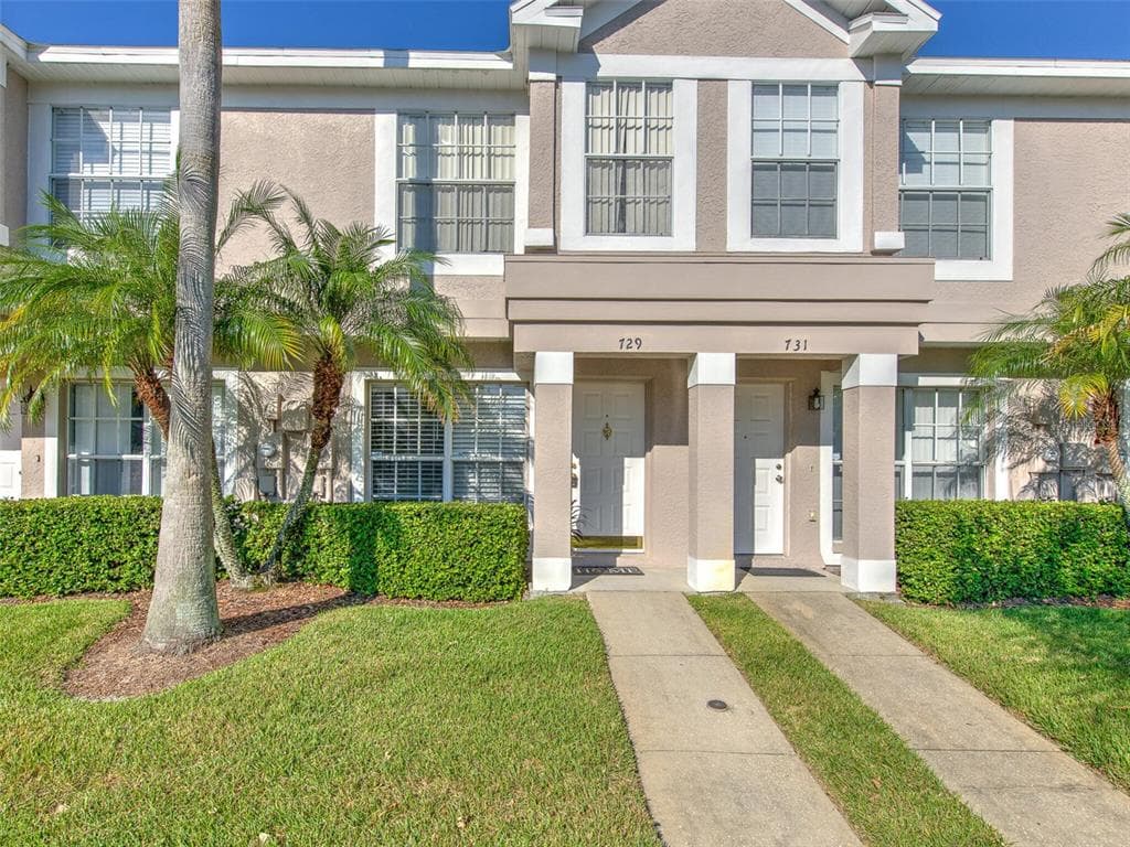 729 KENSINGTON LAKE CIRCLE BRANDON, FL 33511