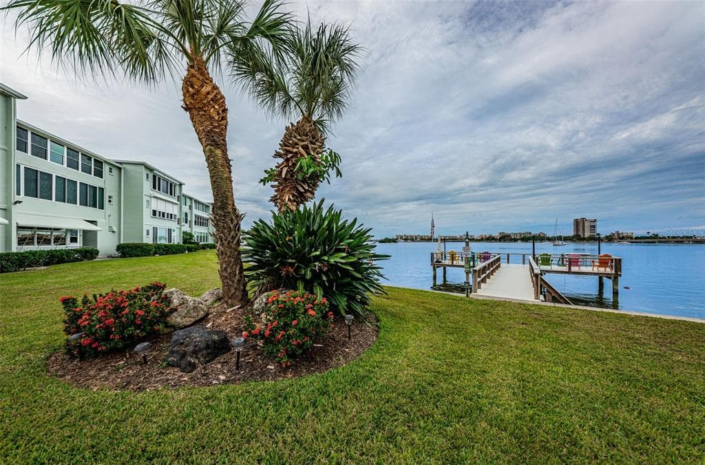 1898 SHORE DRIVE S UNIT 117 SOUTH PASADENA, FL 33707