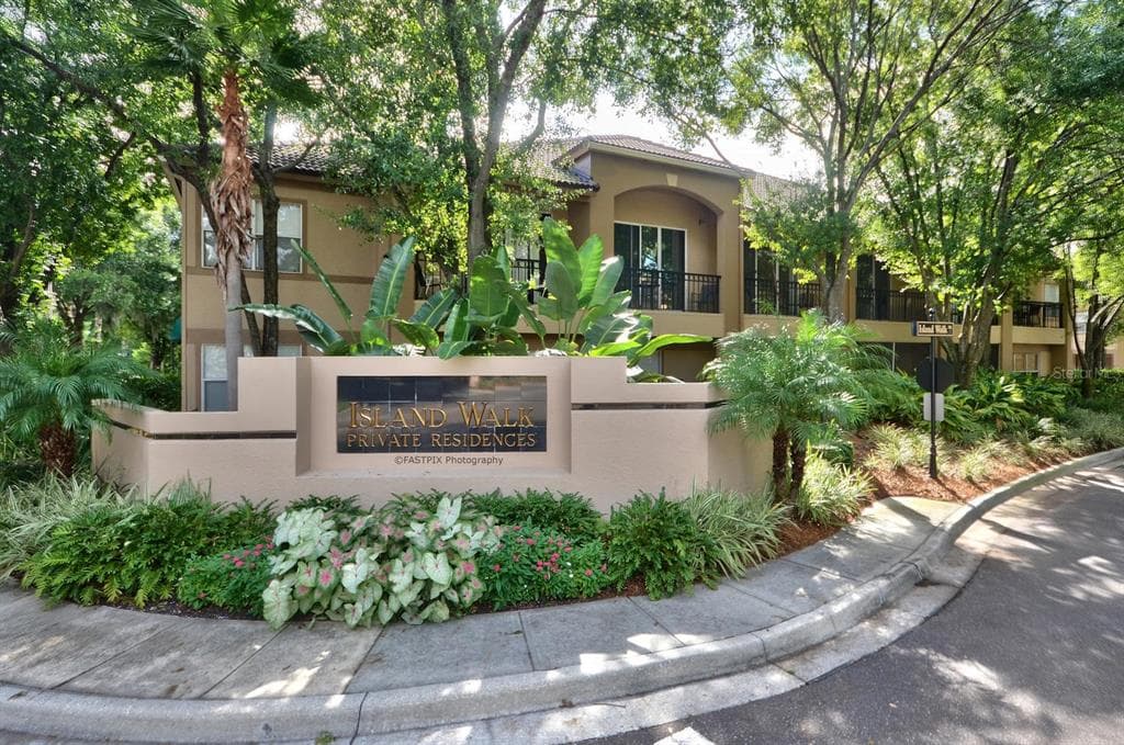 860 NORMANDY TRACE ROAD TAMPA, FL 33602