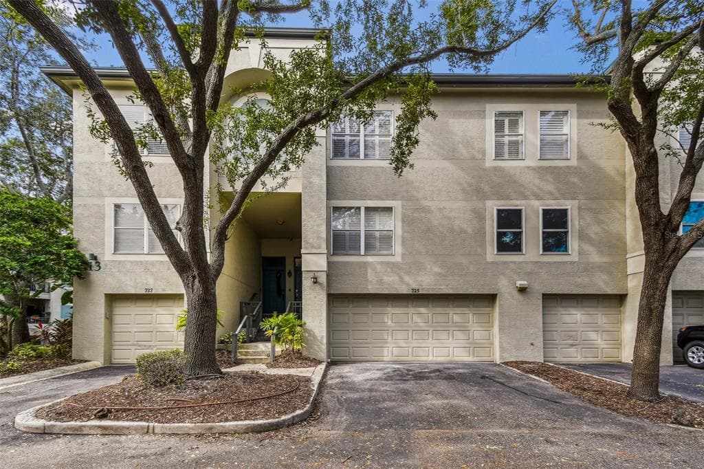 725 CORAL REEF DRIVE TAMPA, FL 33602