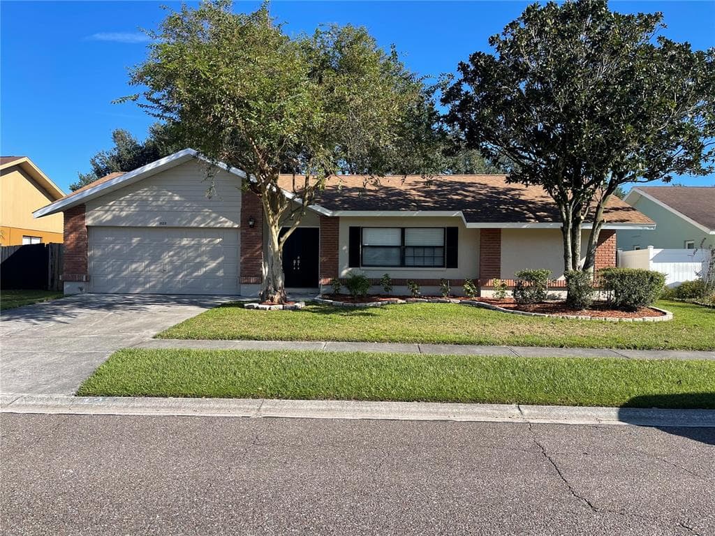 1123 BLUFIELD AVENUE BRANDON, FL 33511