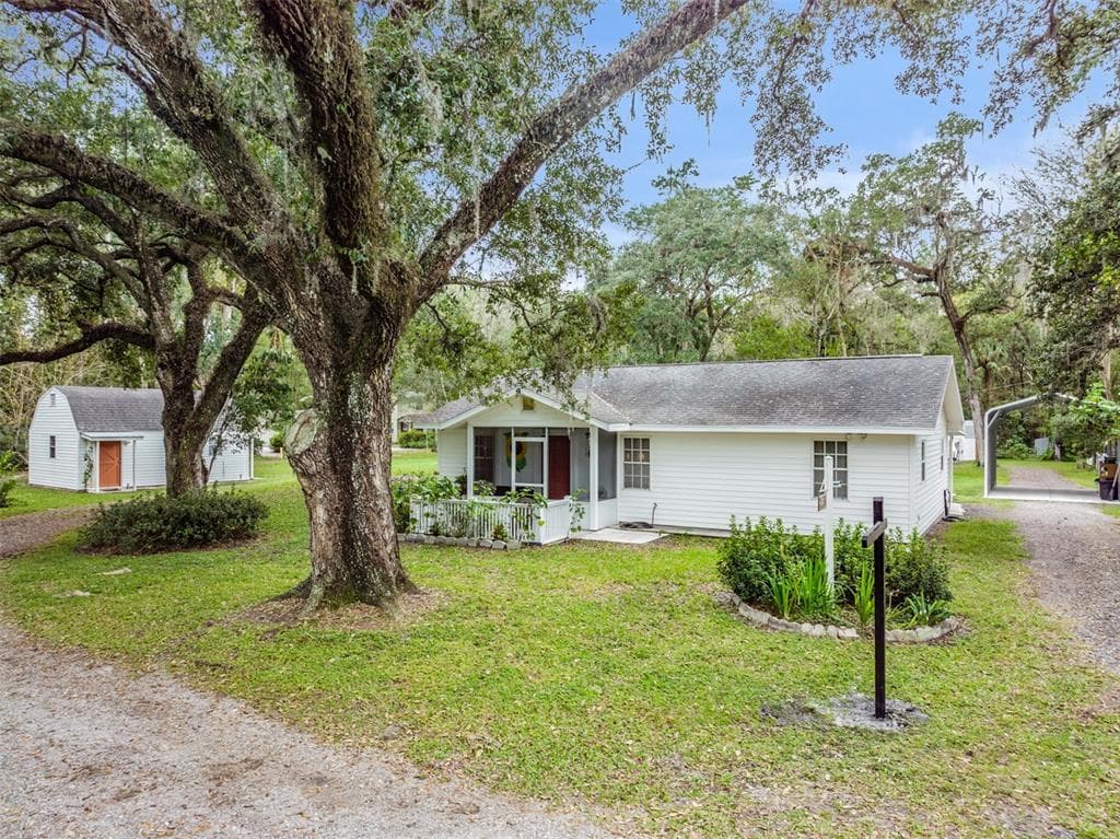 1133 HYACINTH STREET ZEPHYRHILLS, FL 33540