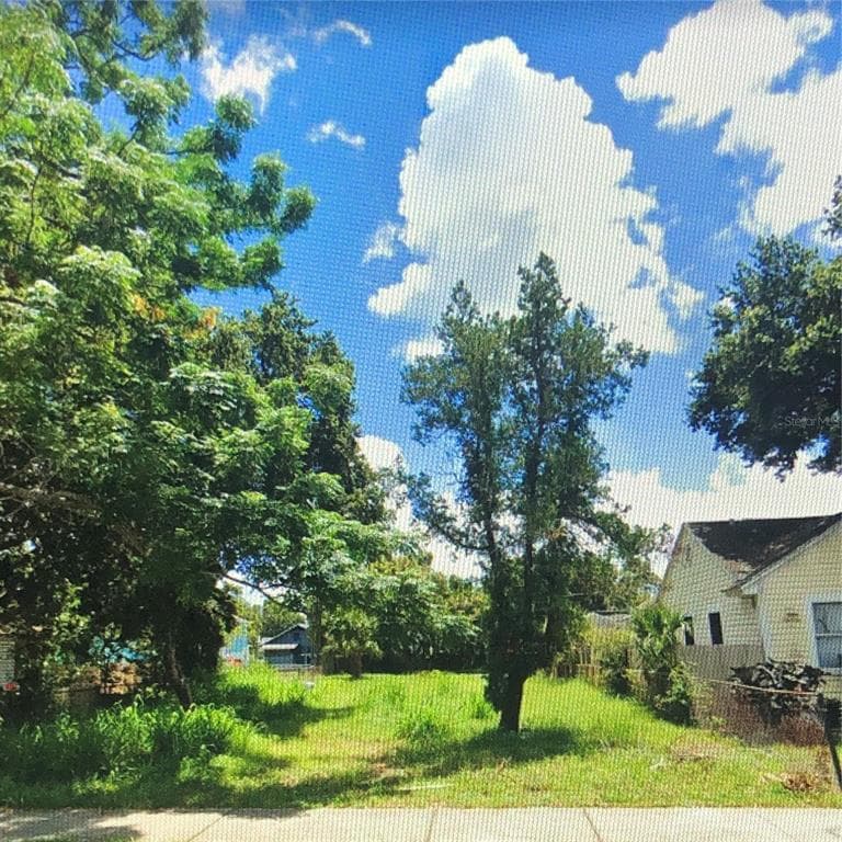 1042 15TH AVENUE S ST PETERSBURG, FL 33705