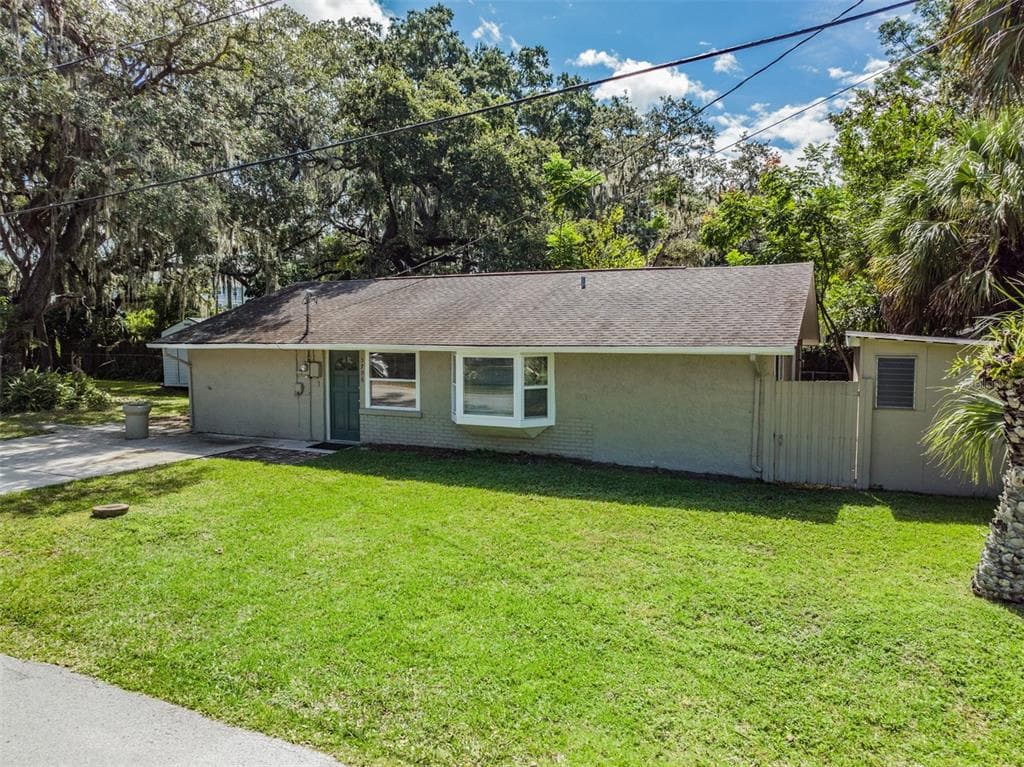 5706 LORENZEN ROAD PORT RICHEY, FL 34668