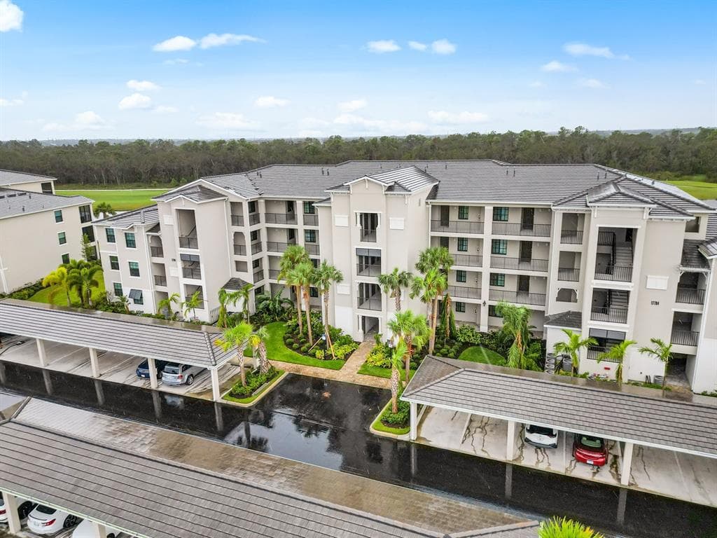 17704 GAWTHROP DR UNIT 201 BRADENTON, FL 34211