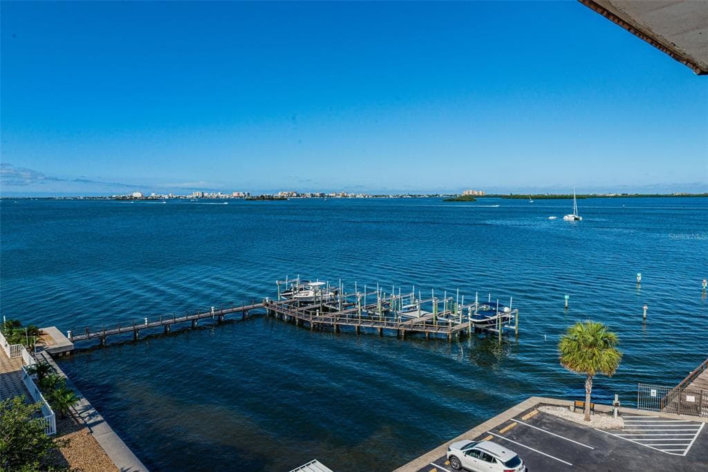 620 EDGEWATER DRIVE UNIT 605 DUNEDIN, FL 34698