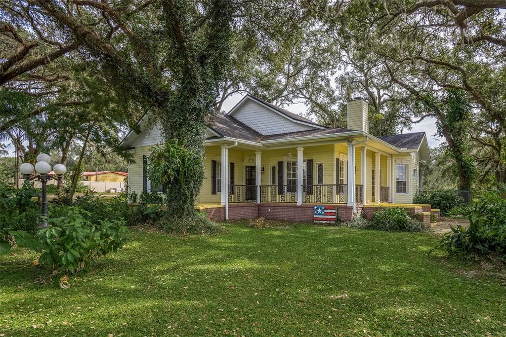 11205 SLIGH AVENUE SEFFNER, FL 33584