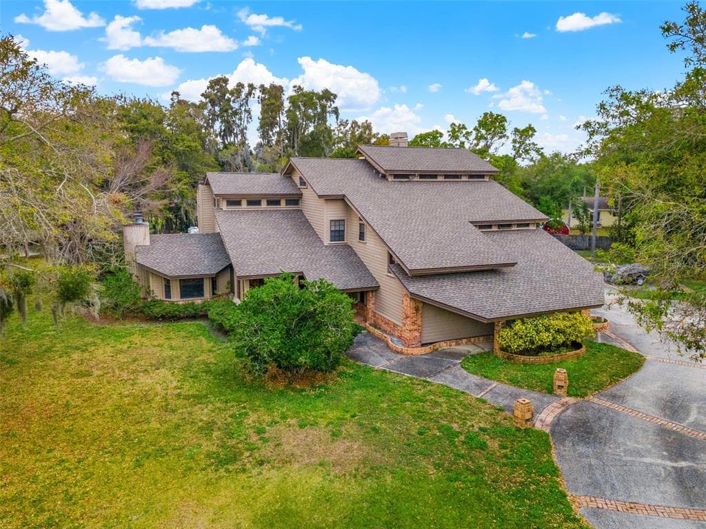 2266 LANCASTER DRIVE CLEARWATER, FL 33764