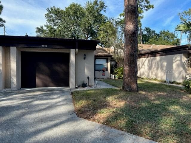 2902 OAK CIRCLE UNIT 2902 TARPON SPRINGS, FL 34689