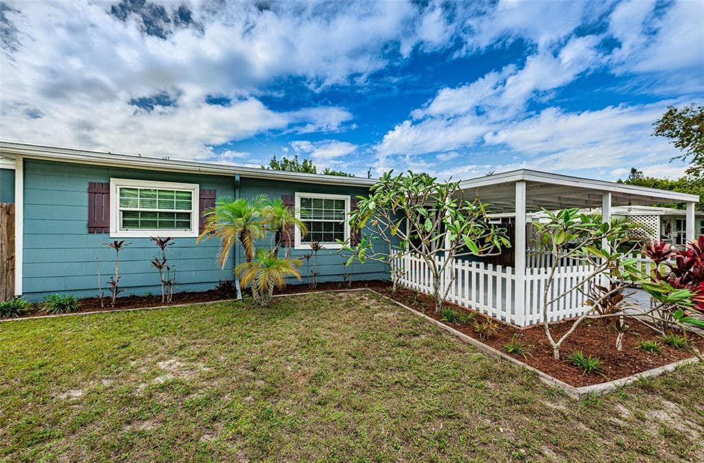 7128 ORGANDY DRIVE N ST PETERSBURG, FL 33702