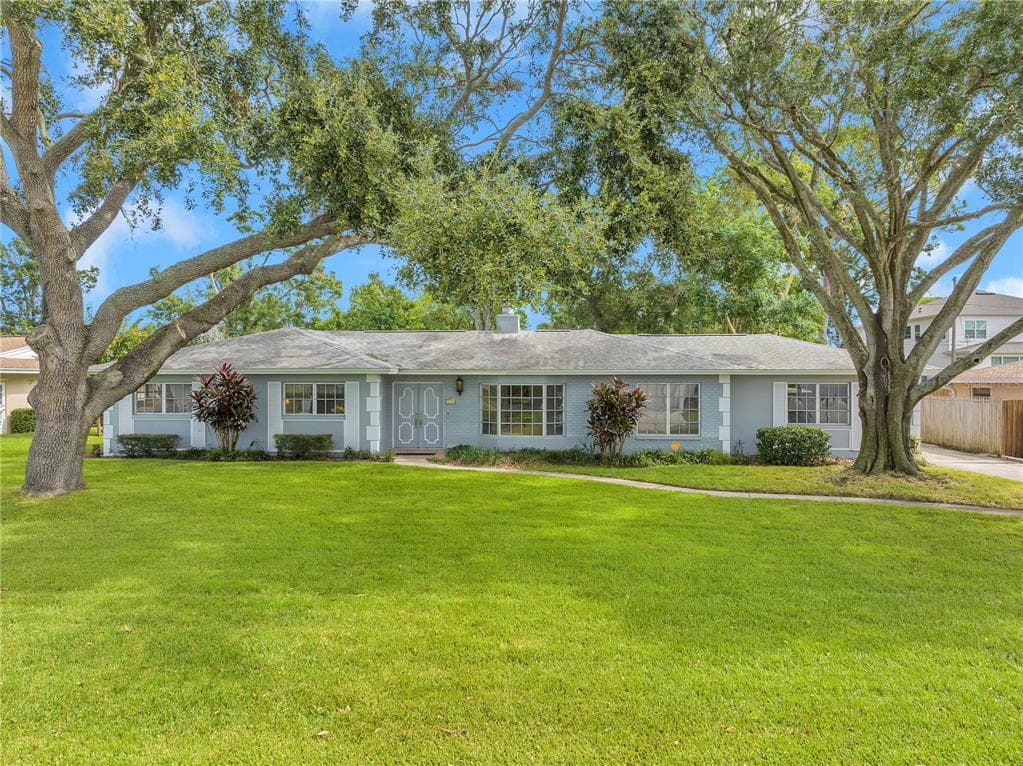 3331 WALNUT STREET NE ST PETERSBURG, FL 33704