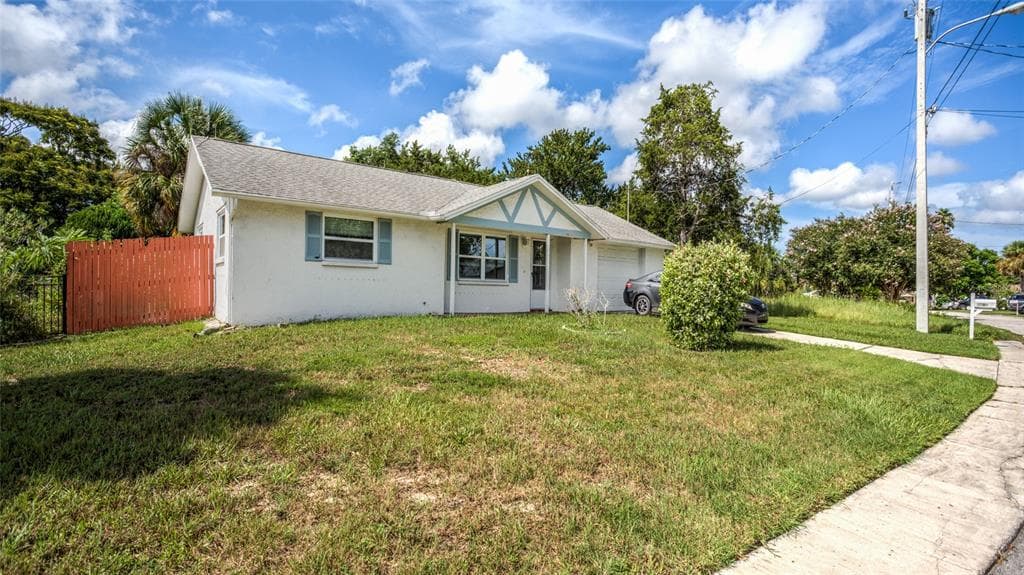 8612 BELLA VIA HUDSON, FL 34667