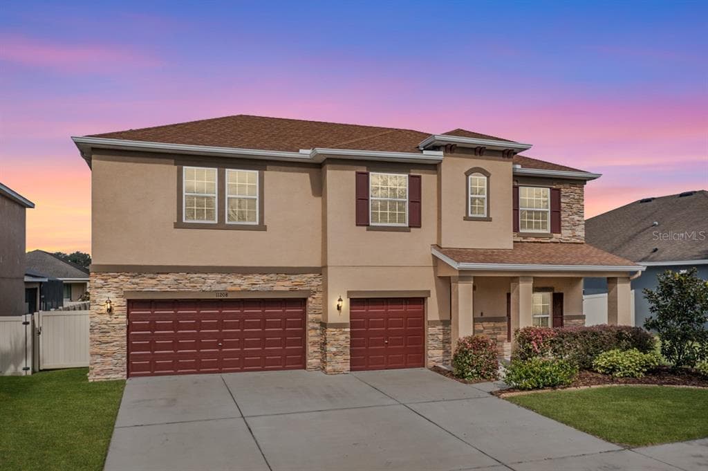 11208 COVENTRY GROVE CIRCLE LITHIA, FL 33547