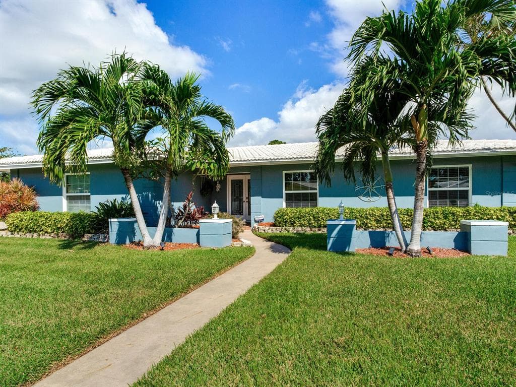 14535 YACHT CLUB BOULEVARD