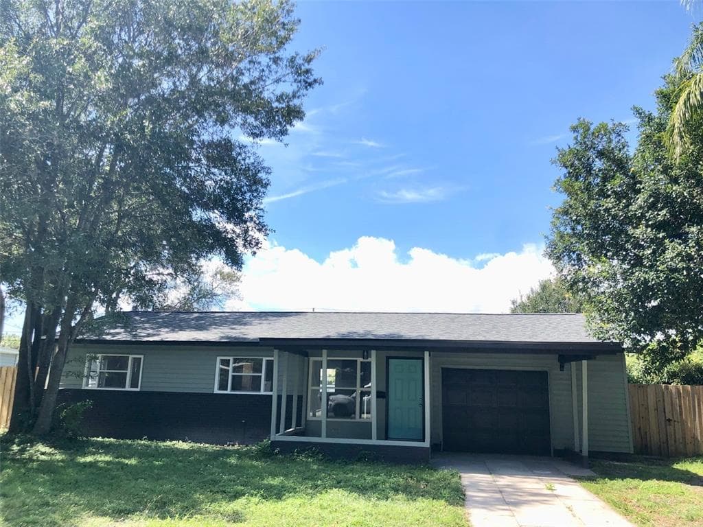 6600 ORCHARD DRIVE N ST PETERSBURG, FL 33702