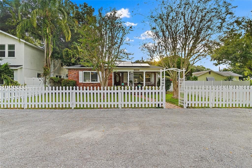 3021 12TH STREET N ST PETERSBURG, FL 33704