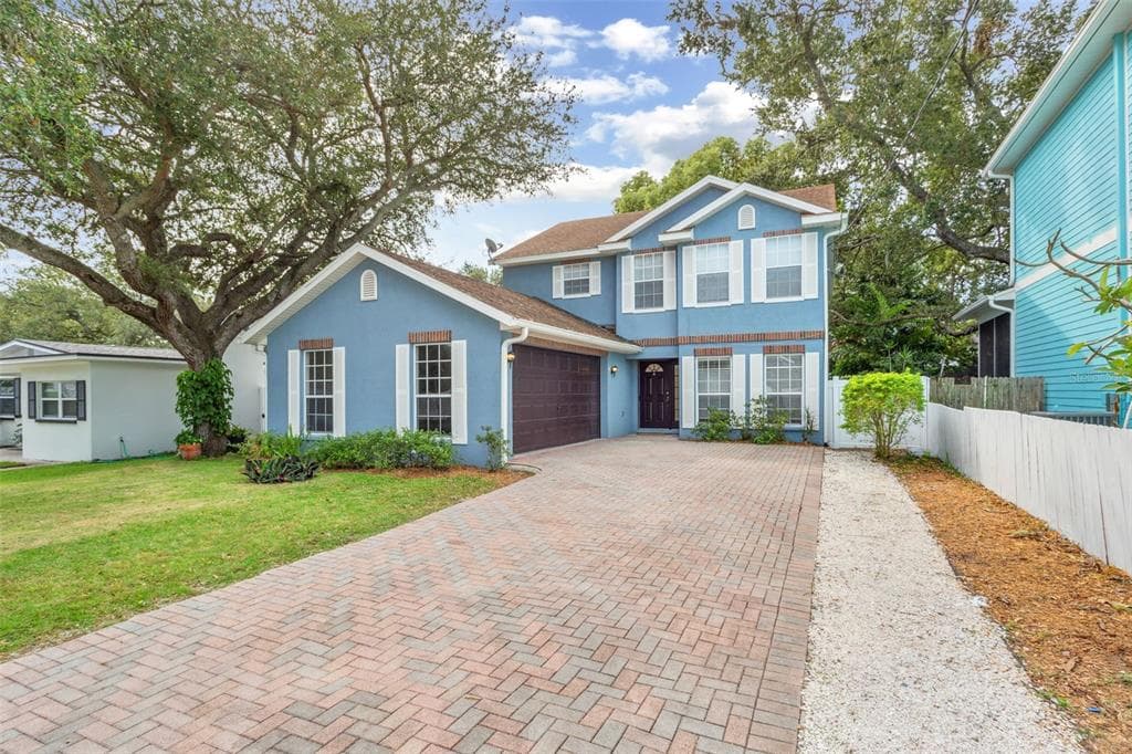 3004 W WALLACE AVENUE TAMPA, FL 33611