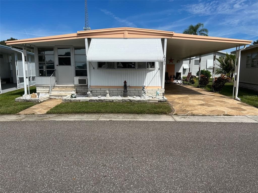 29250 US HIGHWAY 19 N UNIT 251 CLEARWATER, FL 33761