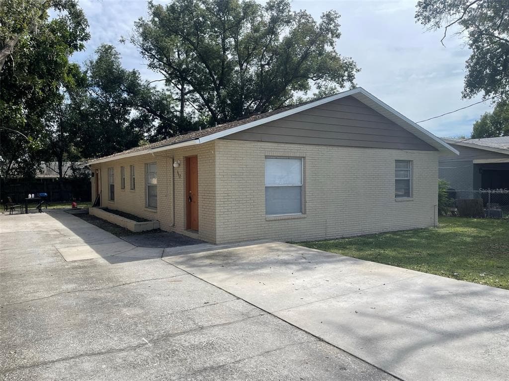 4612 S HARDING AVENUE LAKELAND, FL 33813