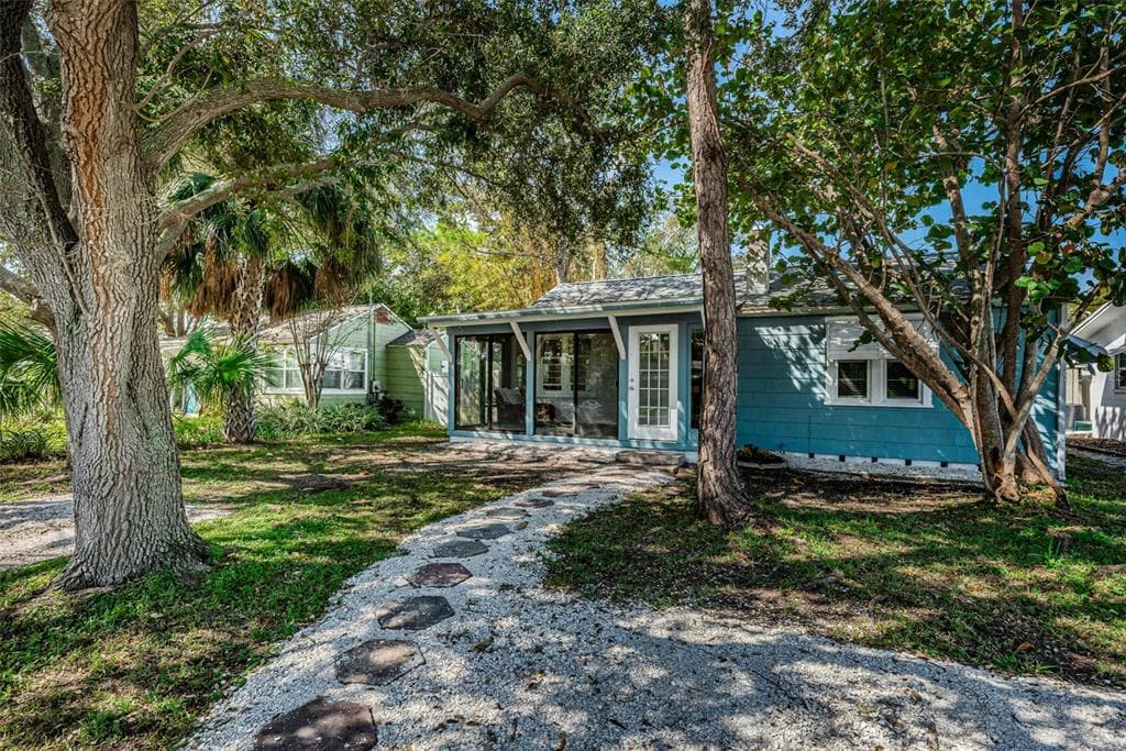 3019 CLINTON STREET S GULFPORT, FL 33707