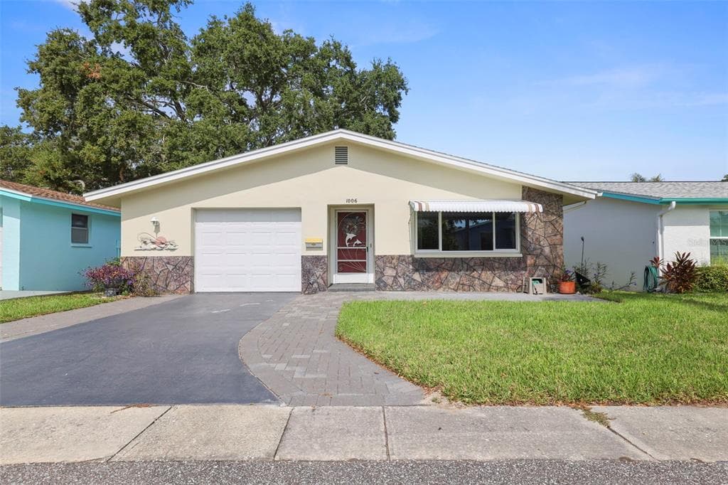 1006 CRANE COURT DUNEDIN, FL 34698