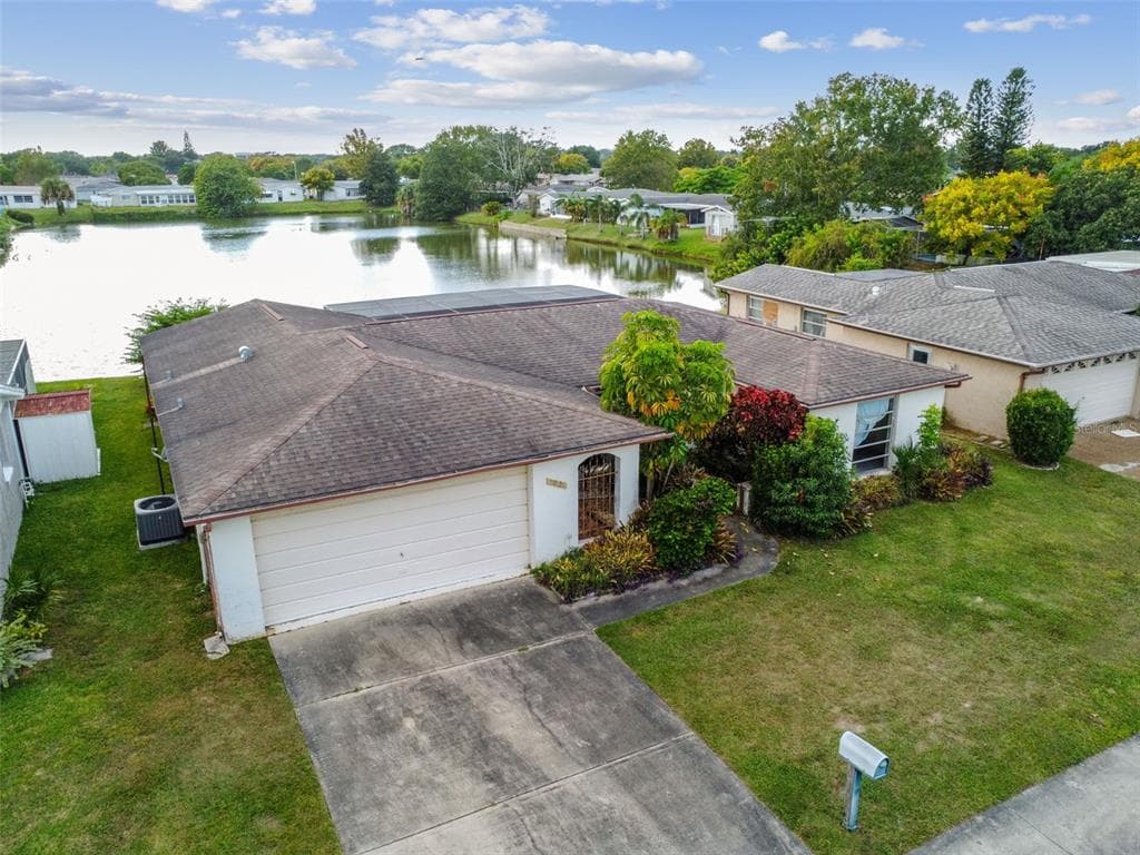 10121 GLEN MOOR LANE PORT RICHEY, FL 34668