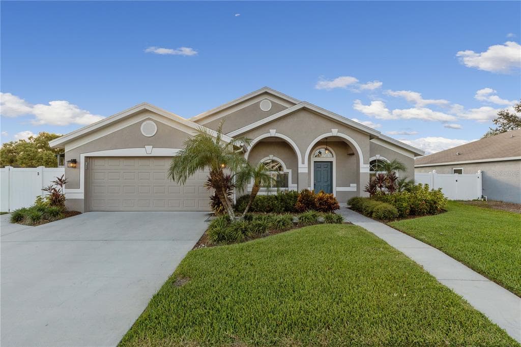 1614 HULETT DRIVE BRANDON, FL 33511