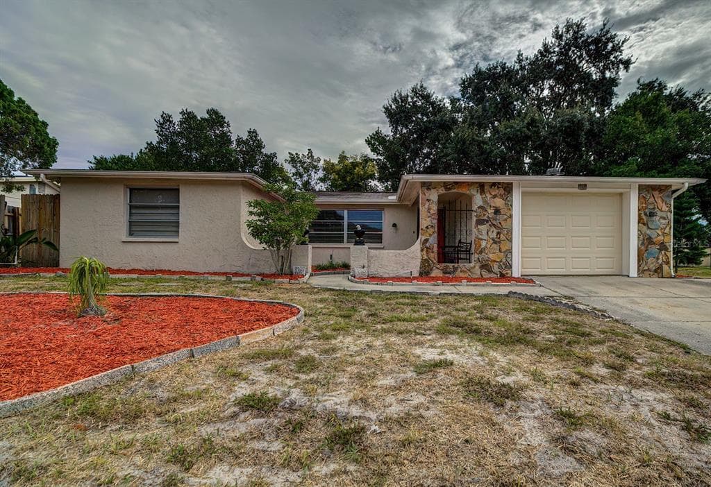 9810 RAINBOW LANE PORT RICHEY, FL 34668