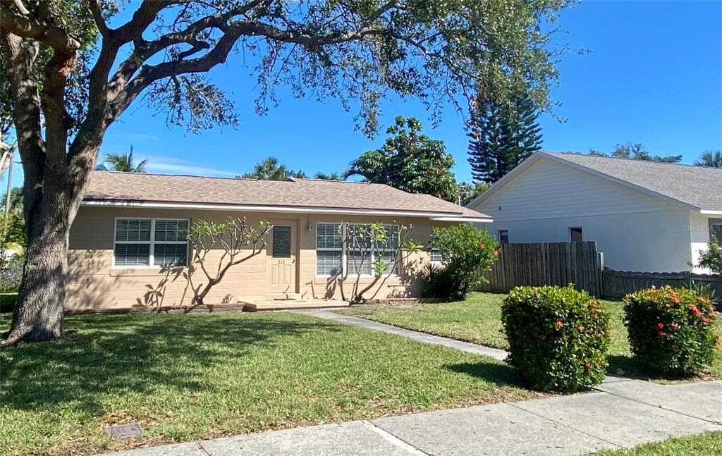 212 42ND AVENUE ST PETE BEACH, FL 33706