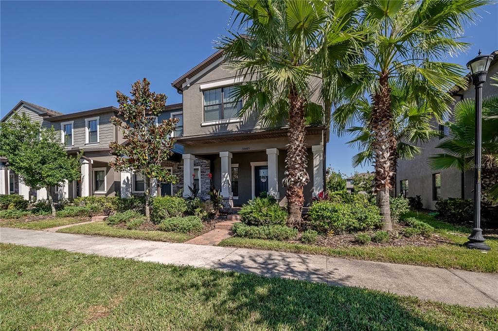 28485 TRANQUIL LAKE CIRCLE WESLEY CHAPEL, FL 33543