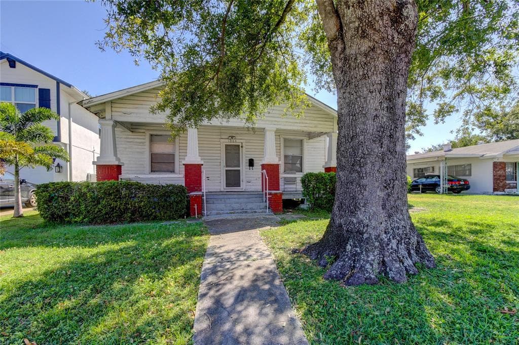 1304 W ARCH STREET TAMPA, FL 33607