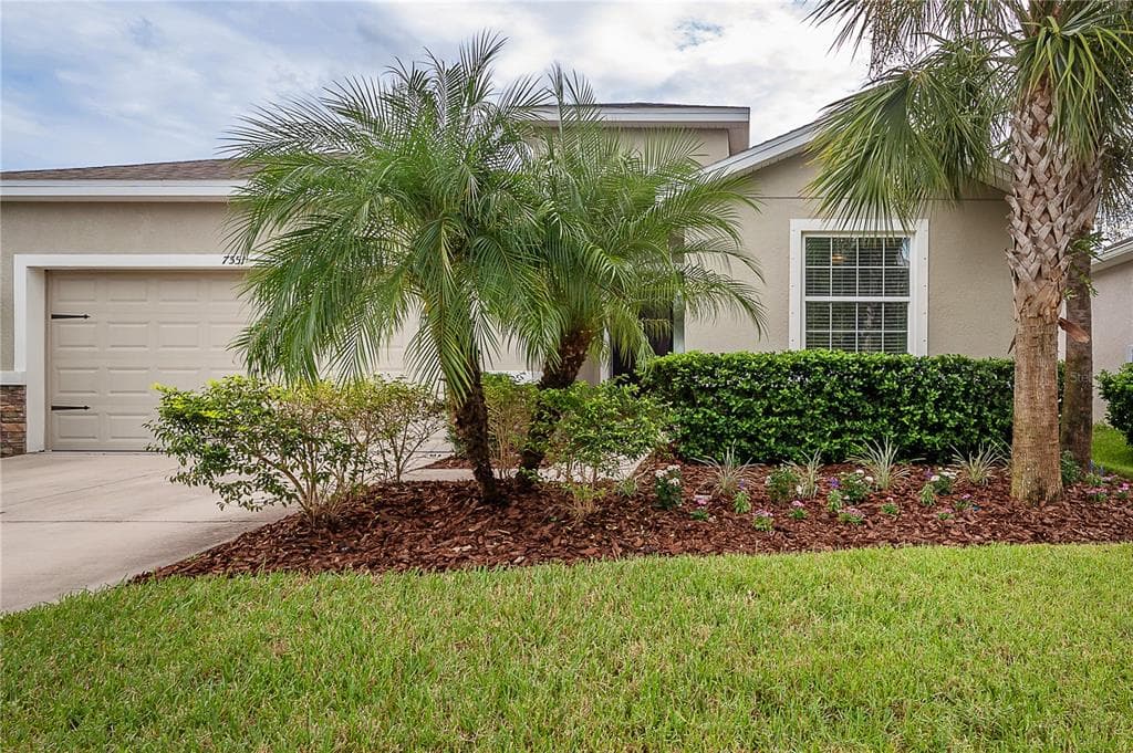 7551 LANTERN PARK AVENUE APOLLO BEACH, FL 33572