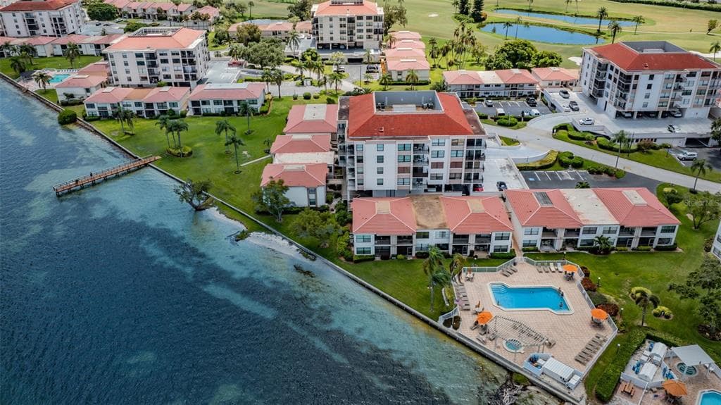 6211 SUN BOULEVARD UNIT 106 ST PETERSBURG, FL 33715