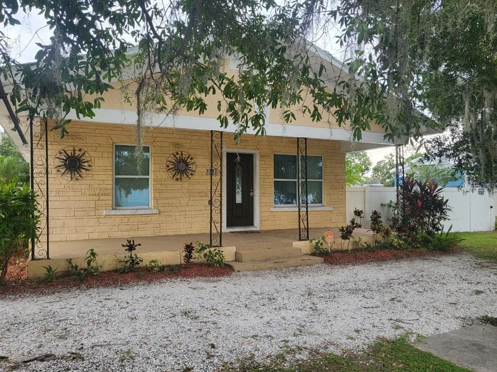 3302 N LINCOLN AVENUE TAMPA, FL 33607